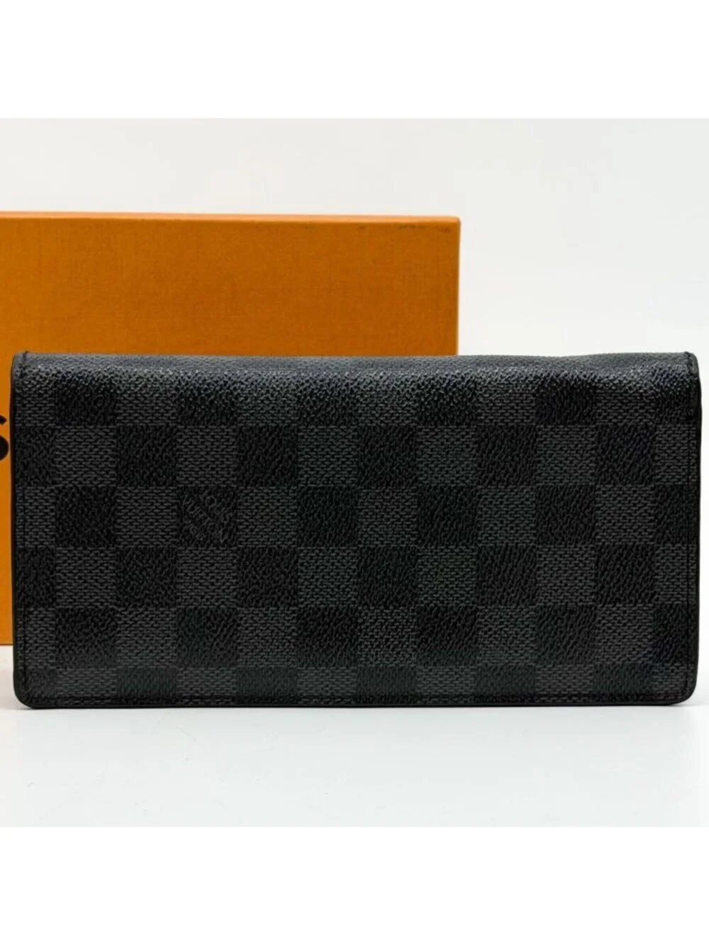Louis Vuitton brand louis